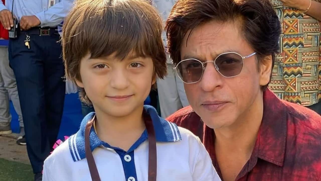 When Shah Rukh Khan revealed his son AbRam has a mixed accent, said, "Ghar mein sab Marathi bolte hai, kuch delhi vali bhasha, kuch English, isly uska confusion..."