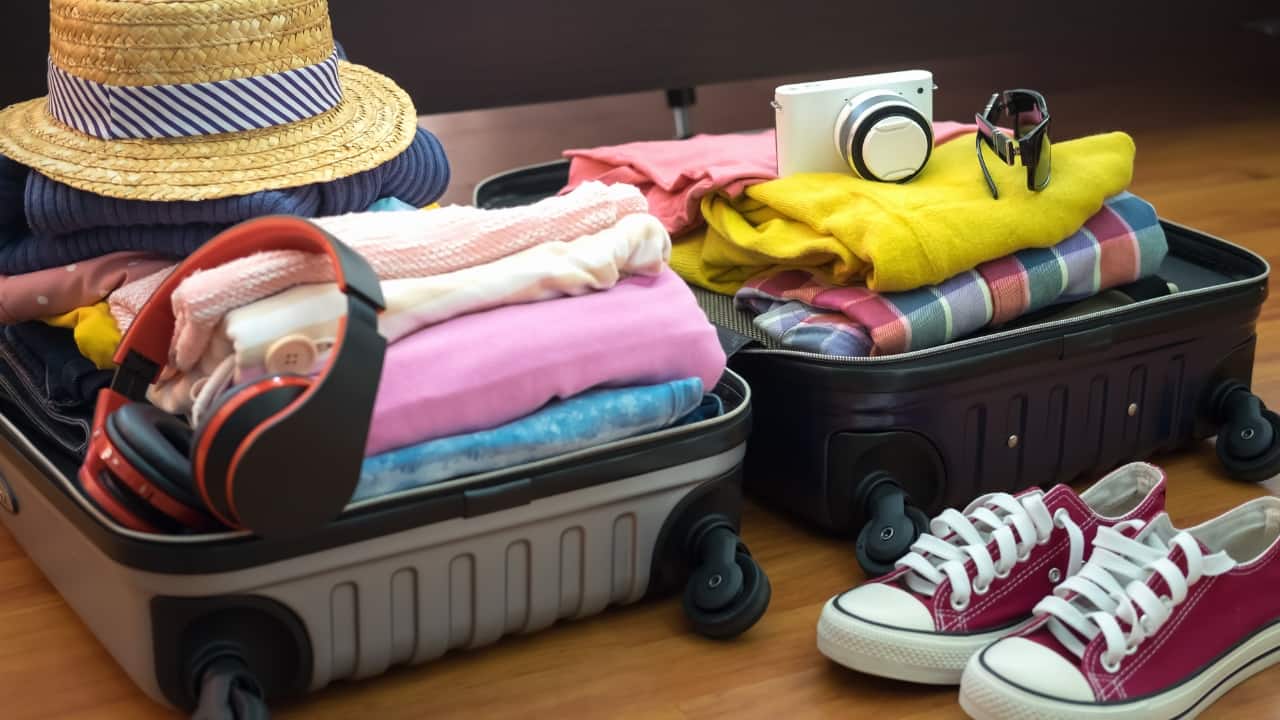 10 Best Travel Hacks for Saving Money and Time (Image: Canva)