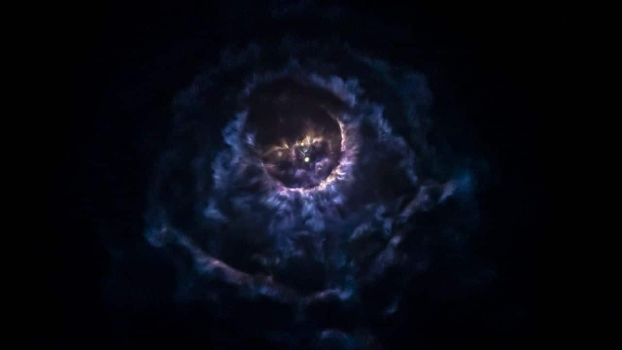 SpaceX rocket creates a beautiful glowing nebula in the sky