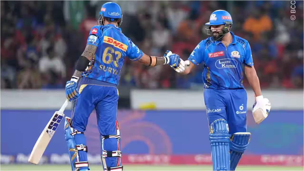 Rohit Sharma and Suryakumar Yadav exchange fist bump 