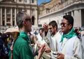 Some 200,000 Catholic youth flock to St Peter's to mourn Pope Francis