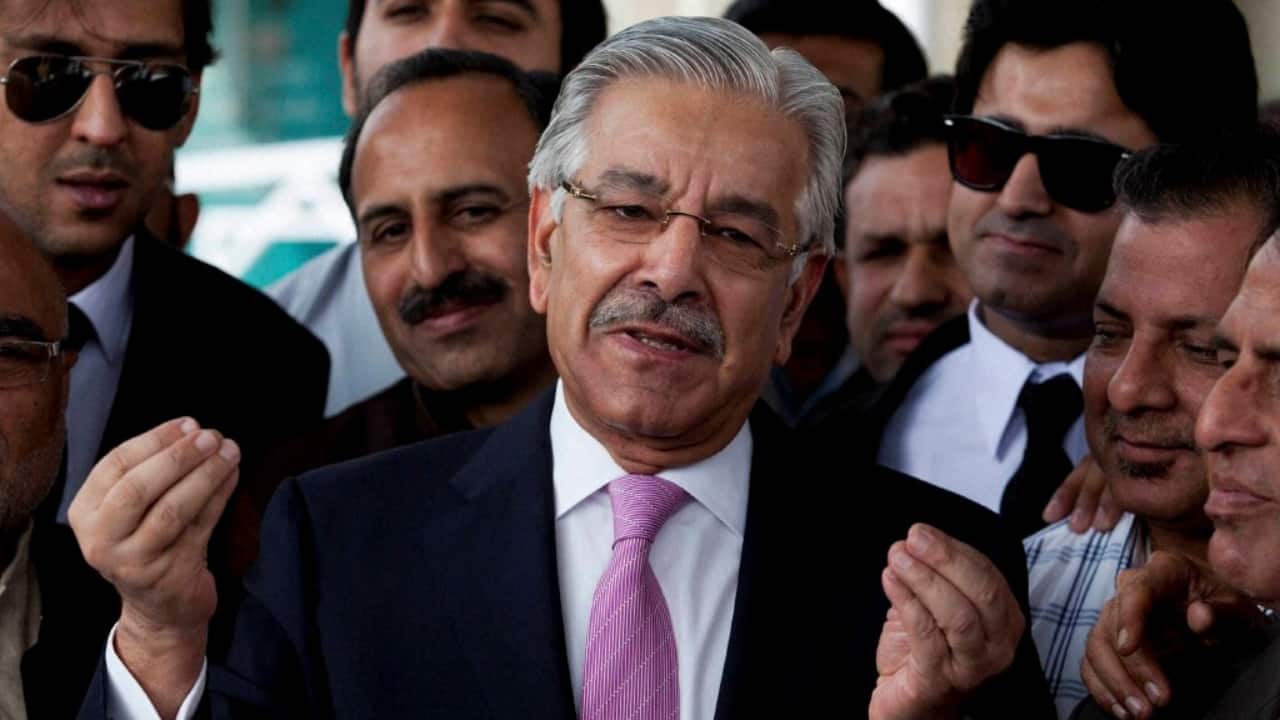 Pak Defence Minister Khawaja Asif fumbles seven times in UNGA speech | Watch 