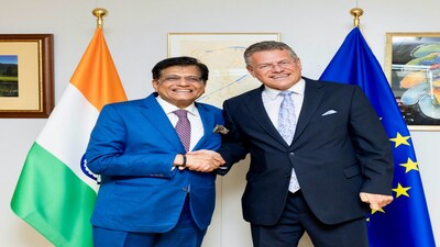 European commissioner for trade and economic security Maroš Šefčovič with commerce minister Piyush Goyal 