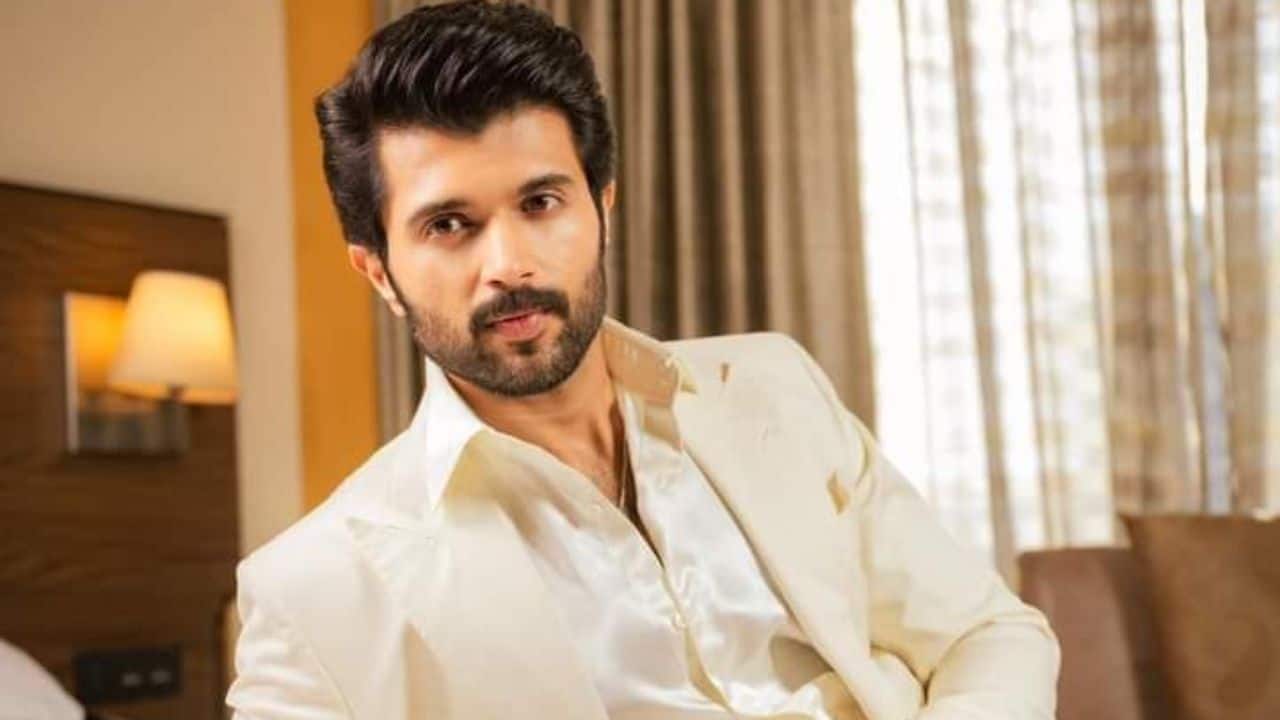 Vijay Deverakonda addresses his relationship with Rashmika Mandanna, says 'Of course I’m 35, I’m not single...'