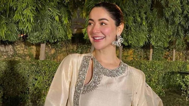 Hania Amir Hania Amir reacts with 'ro dungi' and 'love you' as Indians comment on