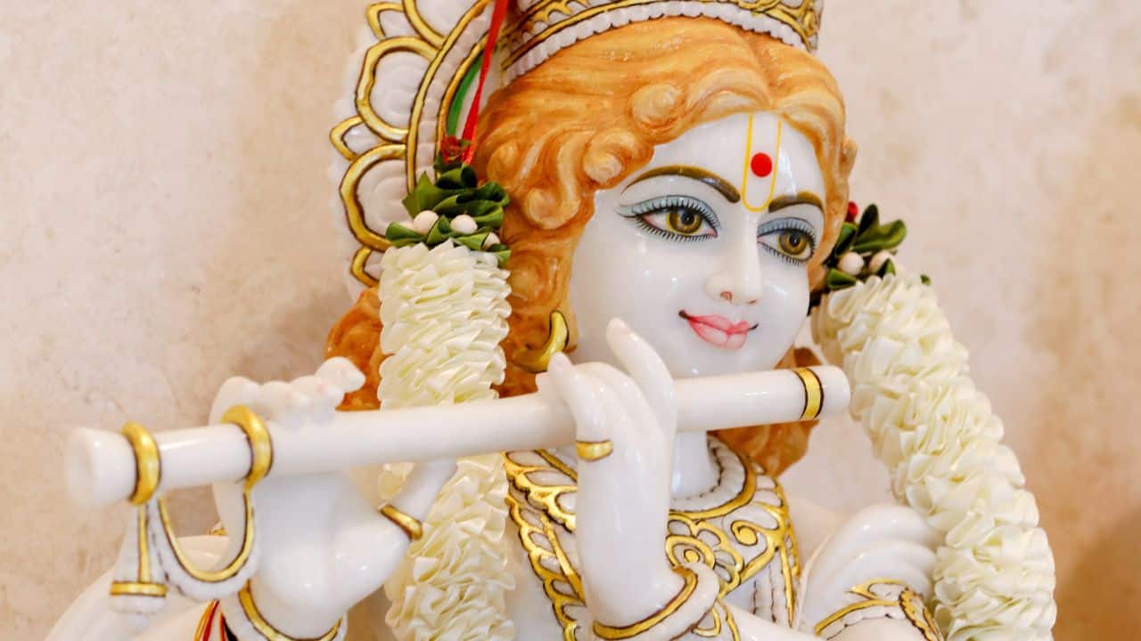 10 Things You Didn’t Know About Lord Krishna and His Flute 10 Things You Didn’t Know About Lord Krishna and His Flute