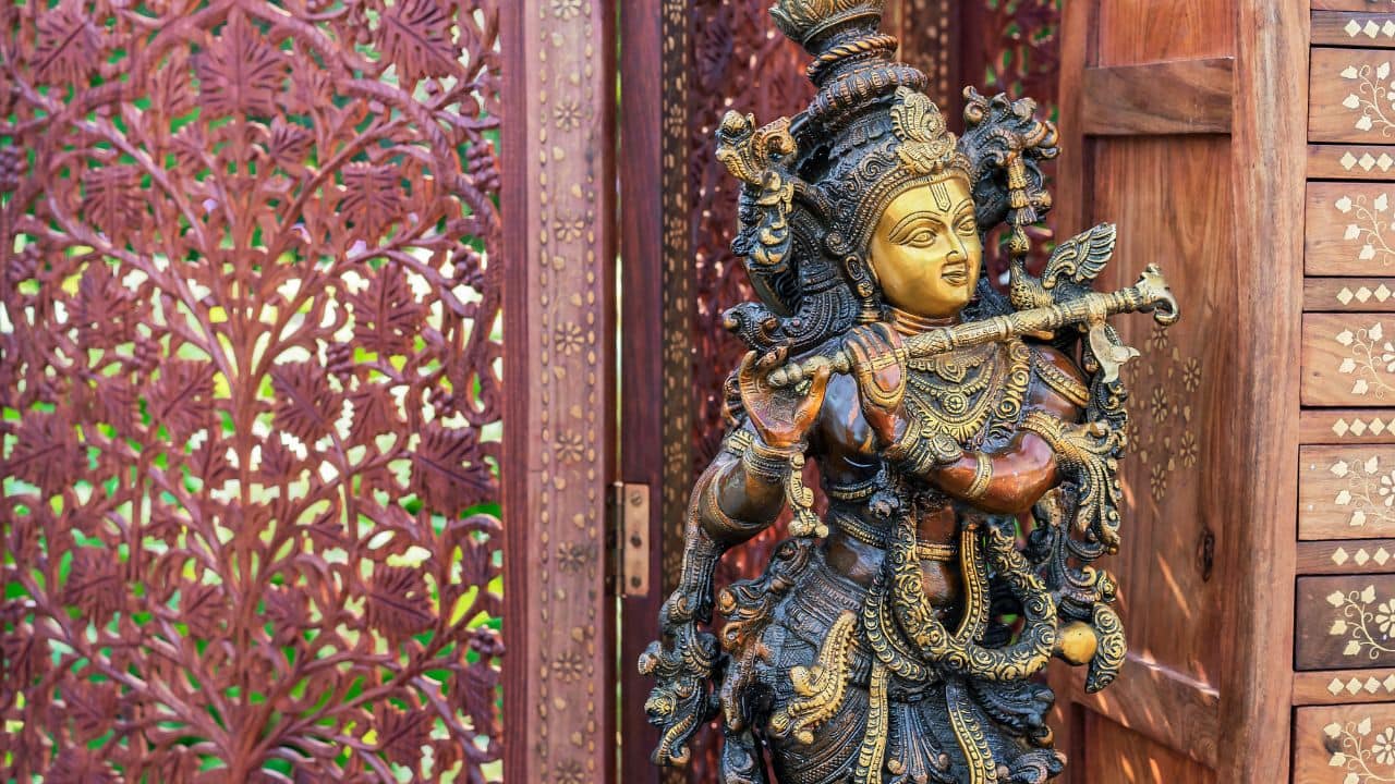 Legends say Krishna’s flute had eight holes, symbolising the eight elements of creation. Each note brought harmony to the universe. It wasn’t just music—it was the rhythm of the cosmos. (Image: Canva) Legends say Krishna’s flute had eight holes, symbolising the eight elements of creation. Each note brought harmony to the universe. It wasn’t just music—it was the rhythm of the cosmos. (Image: Canva)