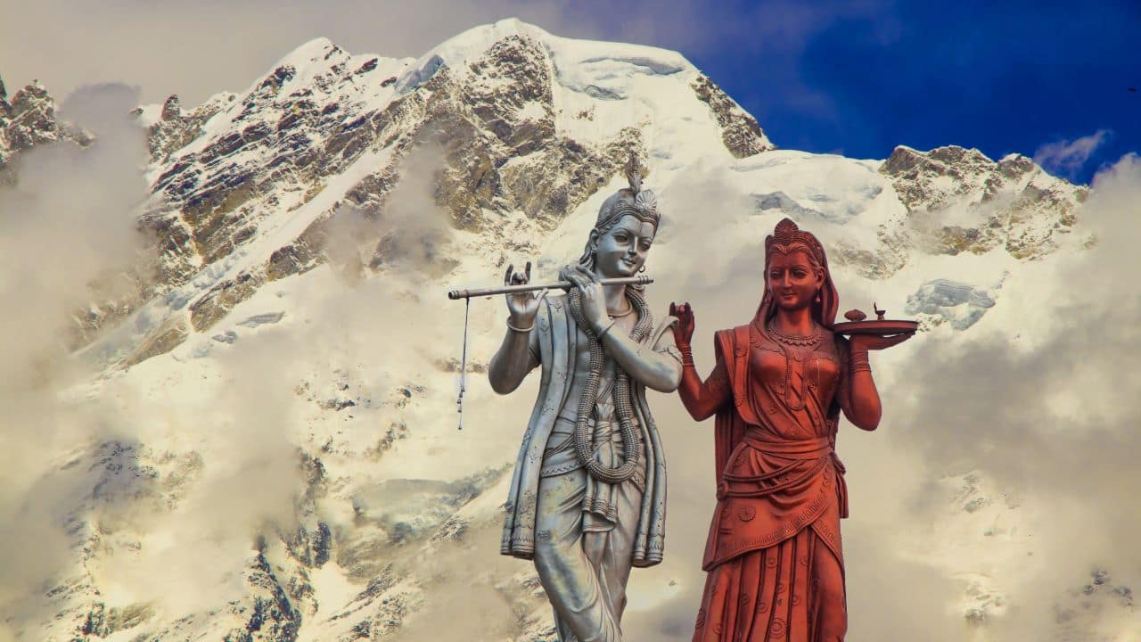 The image of Krishna with his flute inspired saints, poets, and bhakti singers across India. From Meera to Surdas, His flute echoed through their verses, carrying the message of love and devotion. (Image: Canva) The image of Krishna with his flute inspired saints, poets, and bhakti singers across India. From Meera to Surdas, His flute echoed through their verses, carrying the message of love and devotion. (Image: Canva)