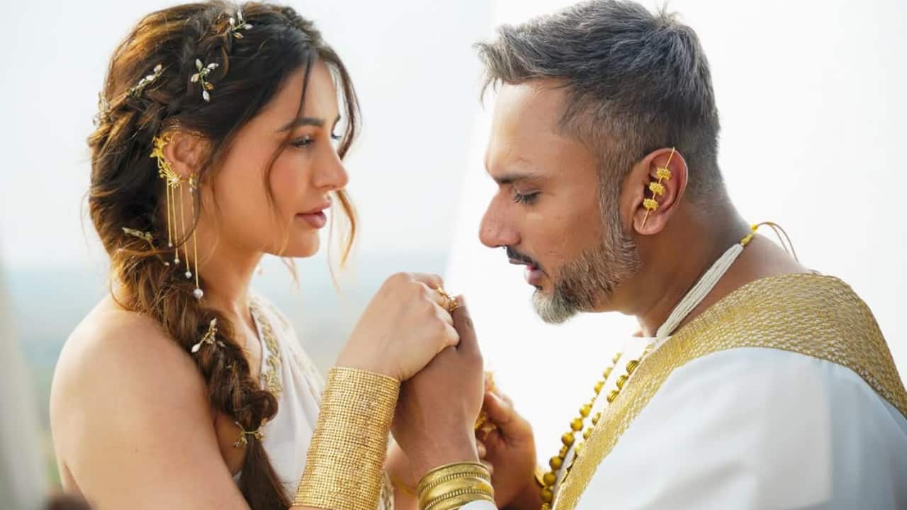 Honey Singh shares behind-the-scenes of his new track Teri Yaadein with Nargis Fakhri, teases "an ancient romance tale"