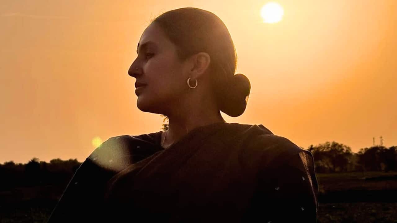 Huma Qureshi shares a power-packed pics from Maharani Season 4 set, see here