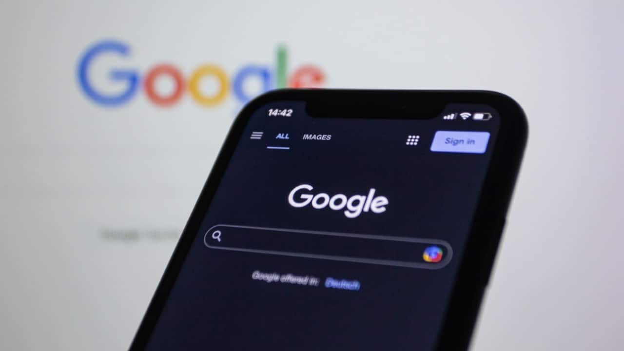 Google denies Apple’s claims about users searching less on its devices