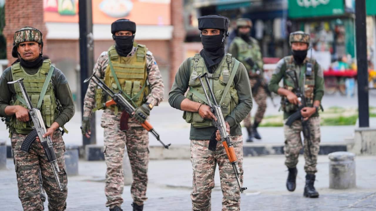 India thwarts Pak attempts to strike military sites in Jammu and ...