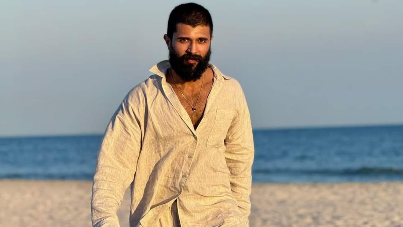 Vijay Deverakonda shares latest health update after car accident: &quot;My head hurts but...&quot;
