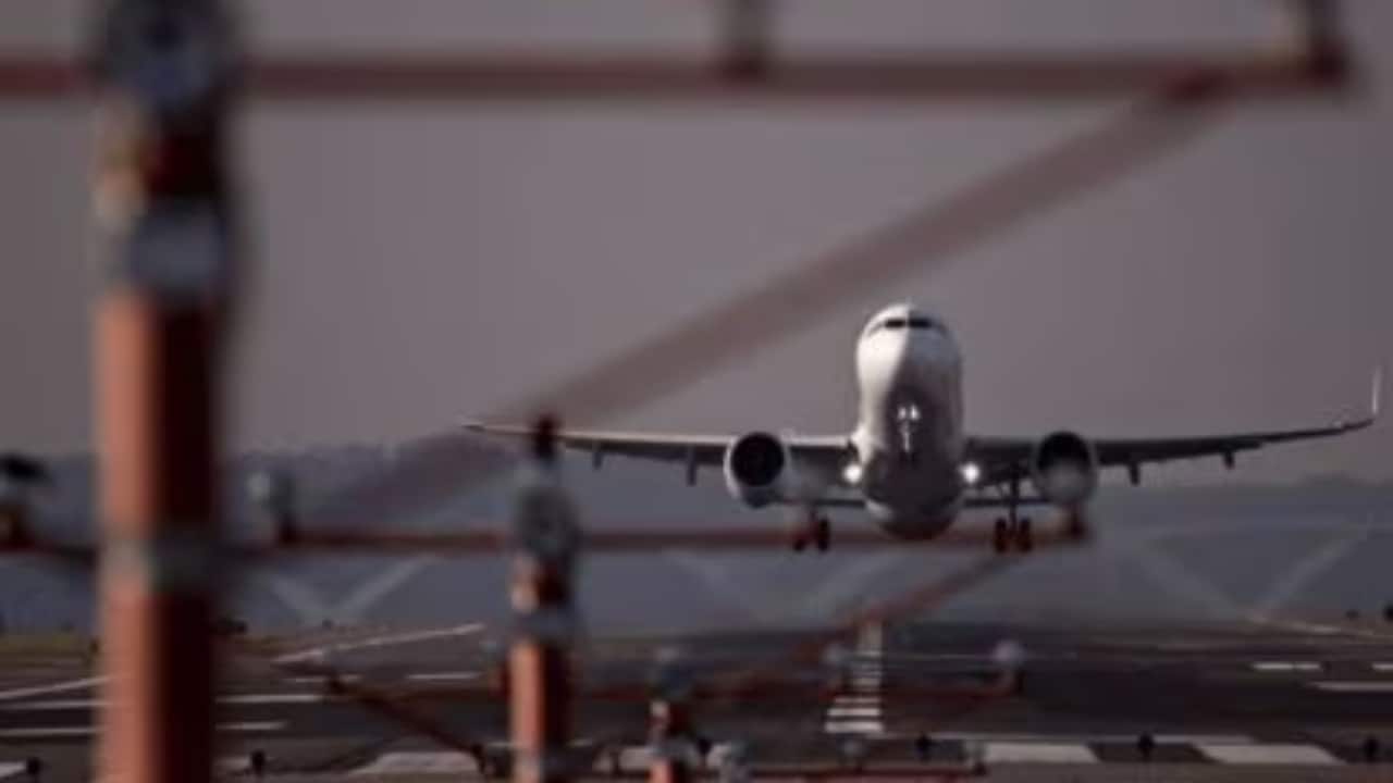 Jet Fuel and Commercial LPG Prices Drop Amid Global Oil Decline
