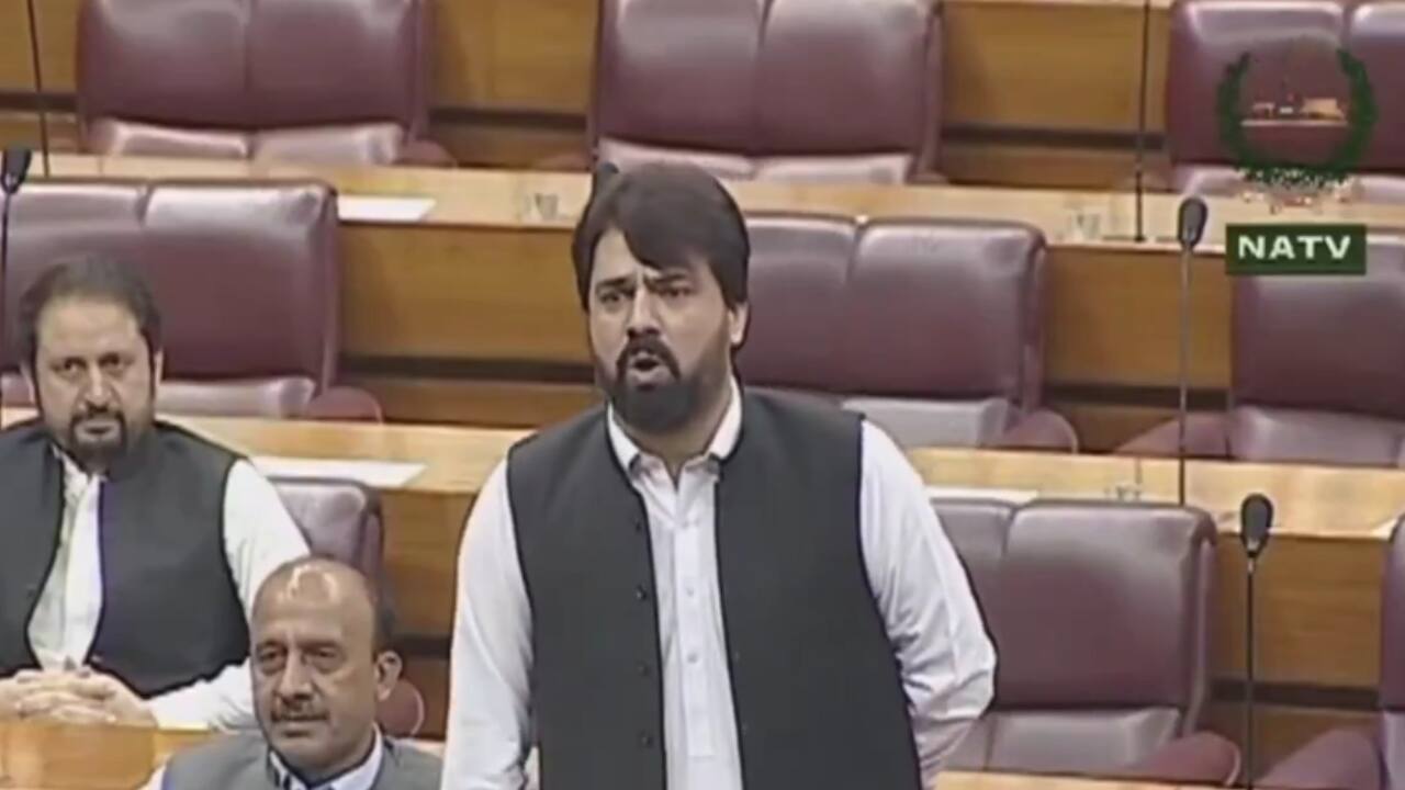 Watch: Pakistan MP calls PM Shehbaz Sharif 'buzdil', says he can't even take Modi's name