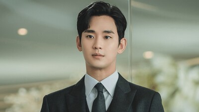 In honour of the actor’s birthday, the Kim Soo-hyun Fan Union announced on the 16th that they had donated 100 million Korean won to the Korea Heart Foundation. 