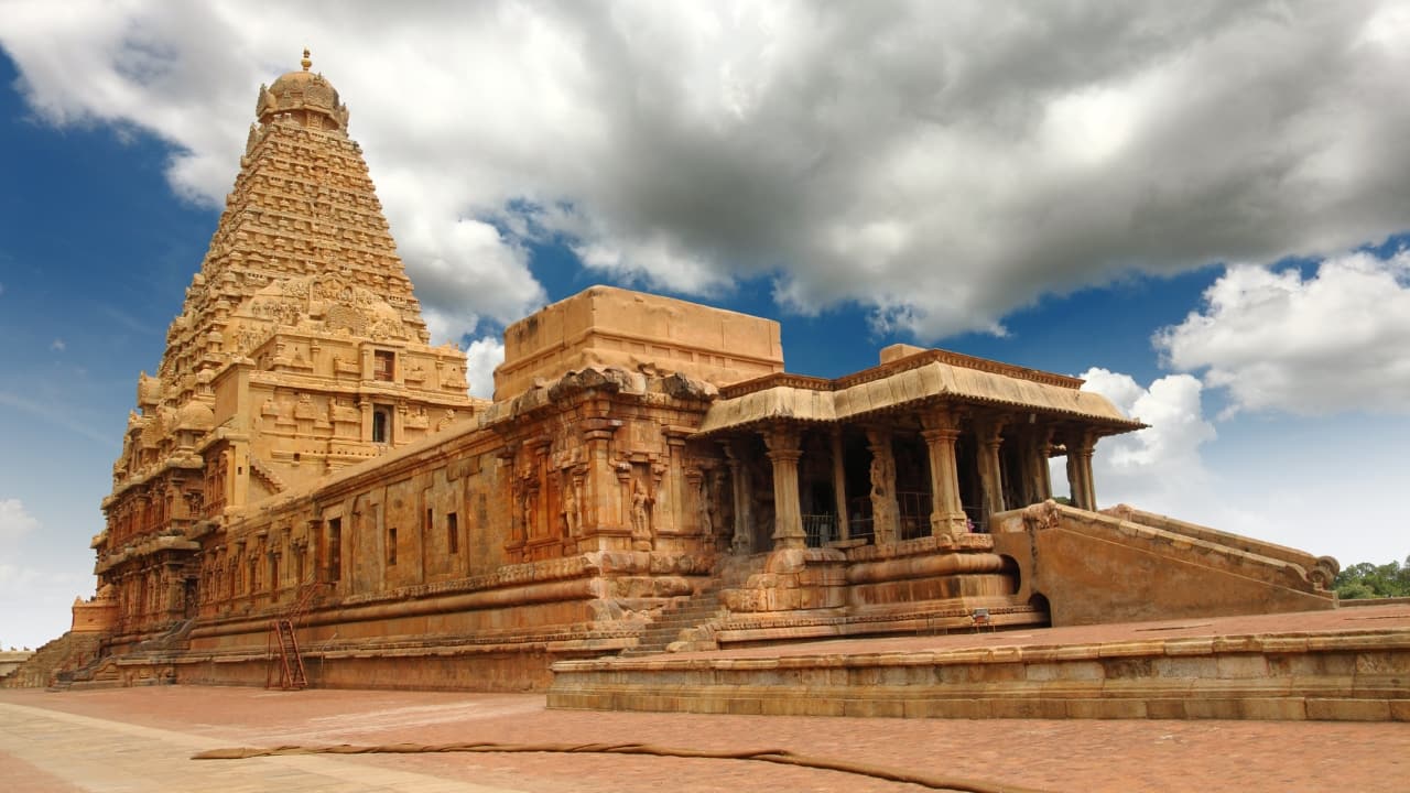 7 Fascinating Facts About Thanjavur's Brihadeeswarar Temple You Didn’t Know