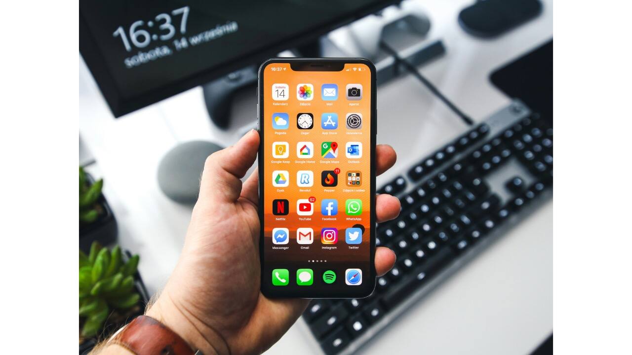iOS 19 will sync public Wi-Fi credentials across Apple devices