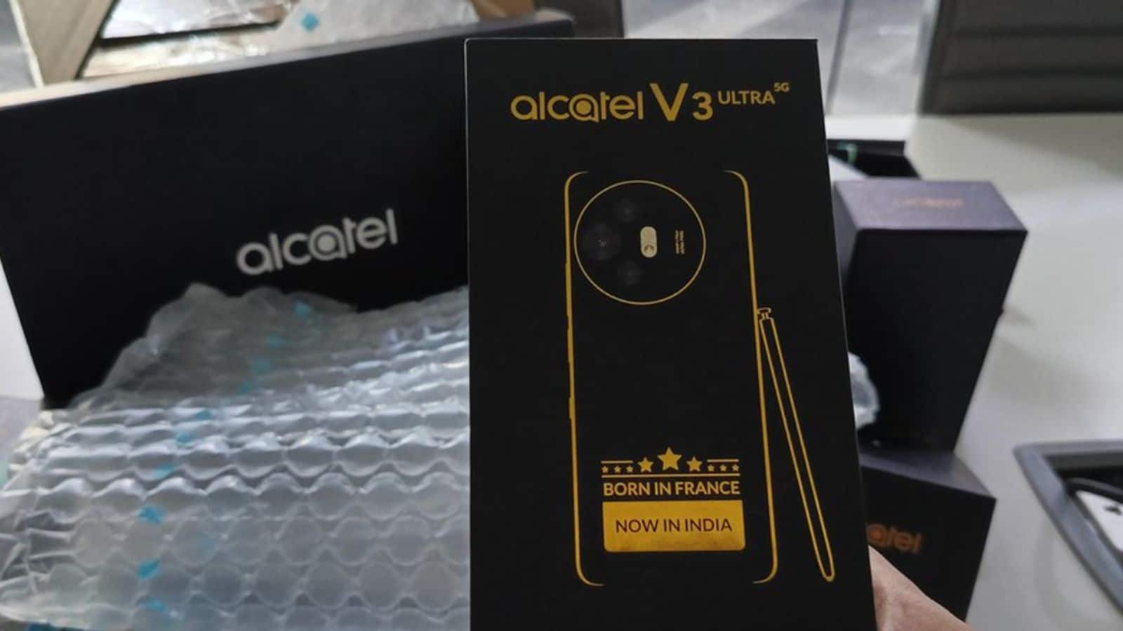 Alcatel V3 Ultra to launch soon in India with stylus, triple camera and smart display modes