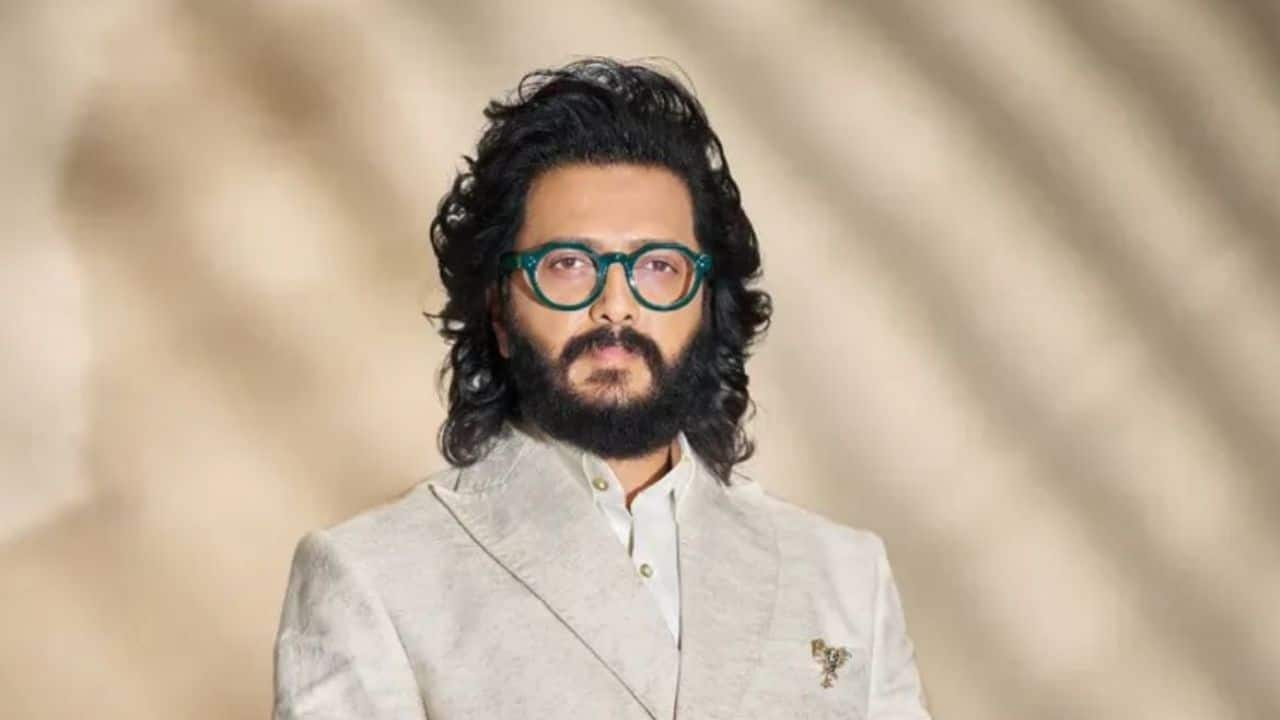 Riteish Deshmukh celebrates Raid 2's success as it crosses Rs 100 crore mark, to be seen next in Raja Shivaji