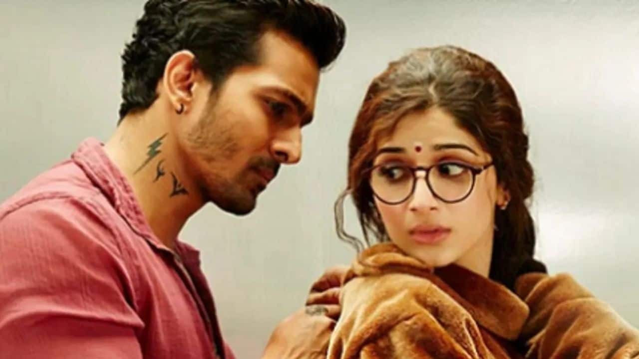 Harshvardhan Rane supports Mawra Hocane's removal From Sanam Teri Kasam album poster, writes "National weeding"
