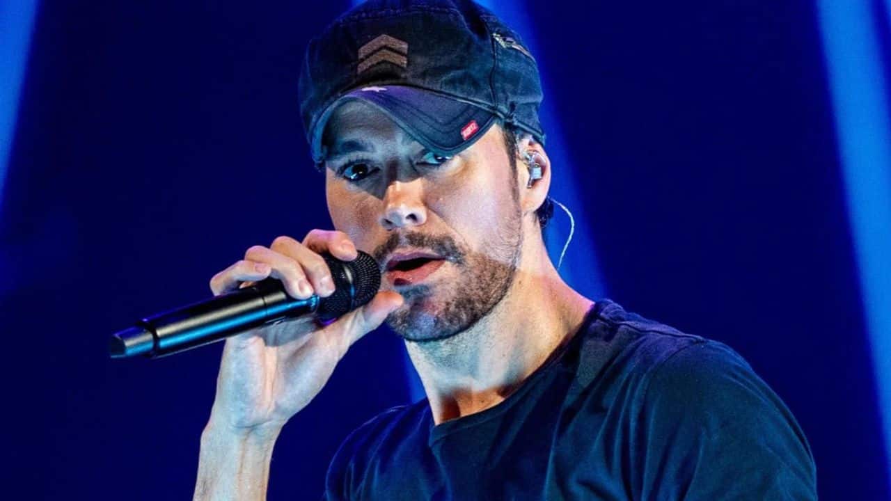 Enrique Iglesias to extend his India trip and visit Taj Mahal after Mumbai concert: Report