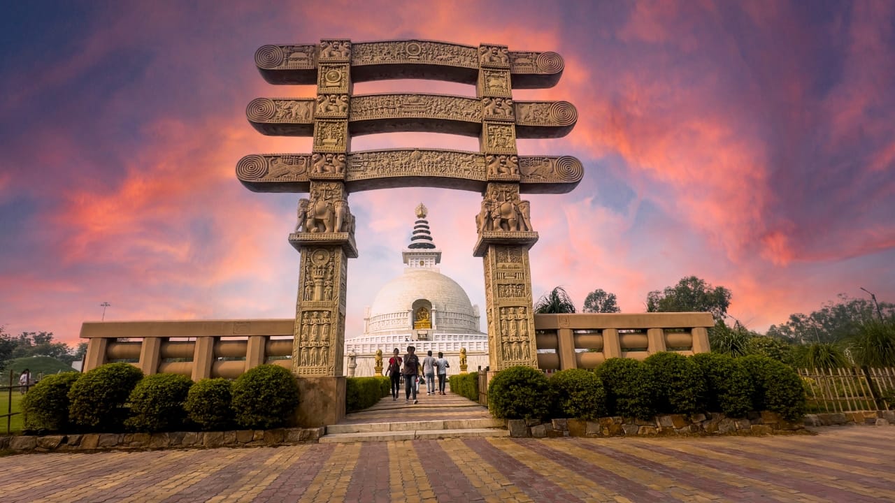 10 Best Parks in Delhi for Family Walks and Picnics This Summer