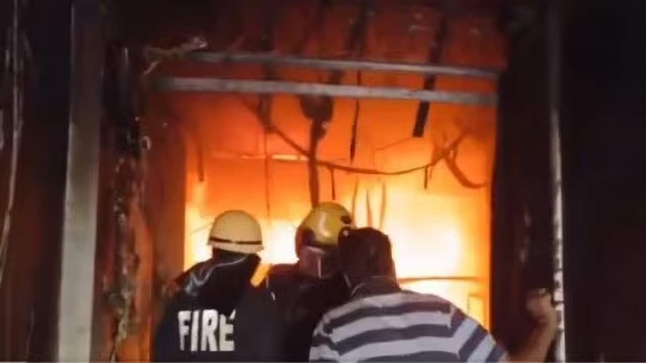 Tamil Nadu firecracker unit blast: 7 killed, several injured in Sivakasi