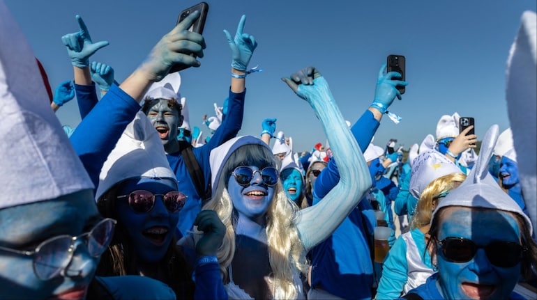 Over 3,000 'smurfs' gather at small French town, create world record. See  pics