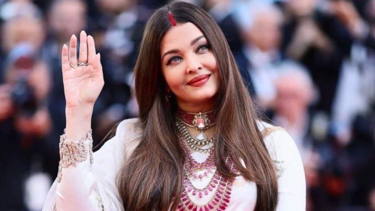 Aishwarya Rai created a buzz among her fans with her regal Cannes 2025 appearance. One of the most talked-about features of Aishwarya's look was the sindoor adorning her forehead. Several fans referred to it as a tribute to the recent Operation Sindoor carried out by India against Pakistan.
