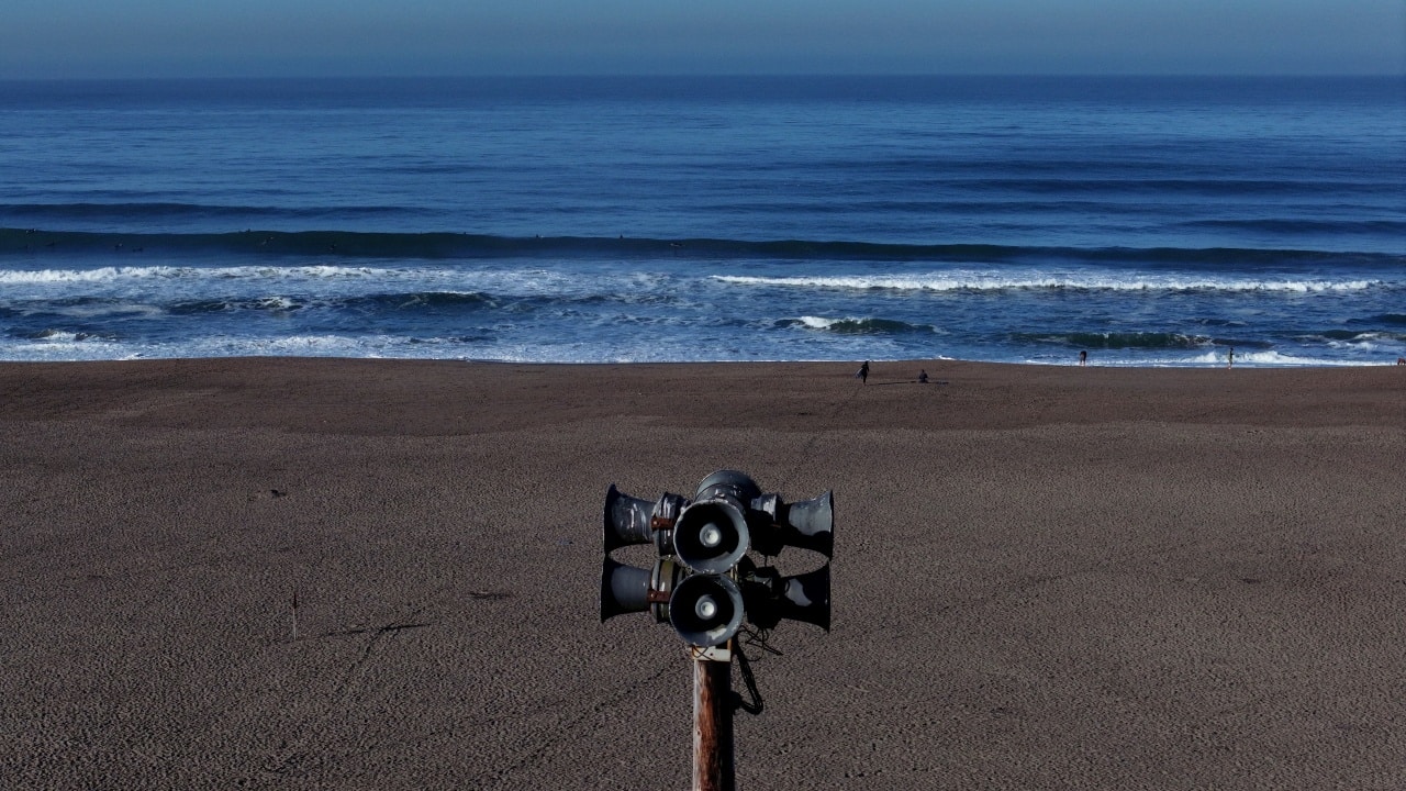 The Threat of a 1,000-foot Mega-Tsunami: The Cascadia Subduction Zone and Its Impact on the U.S.