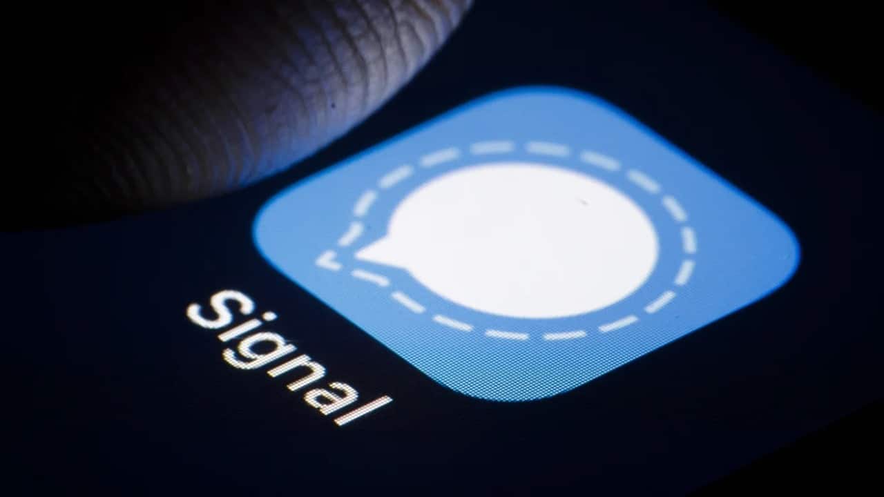 Signal blocks Microsoft’s Recall feature that captures screenshots of your chats Signal blocks Microsoft’s Recall feature that captures screenshots of your chats