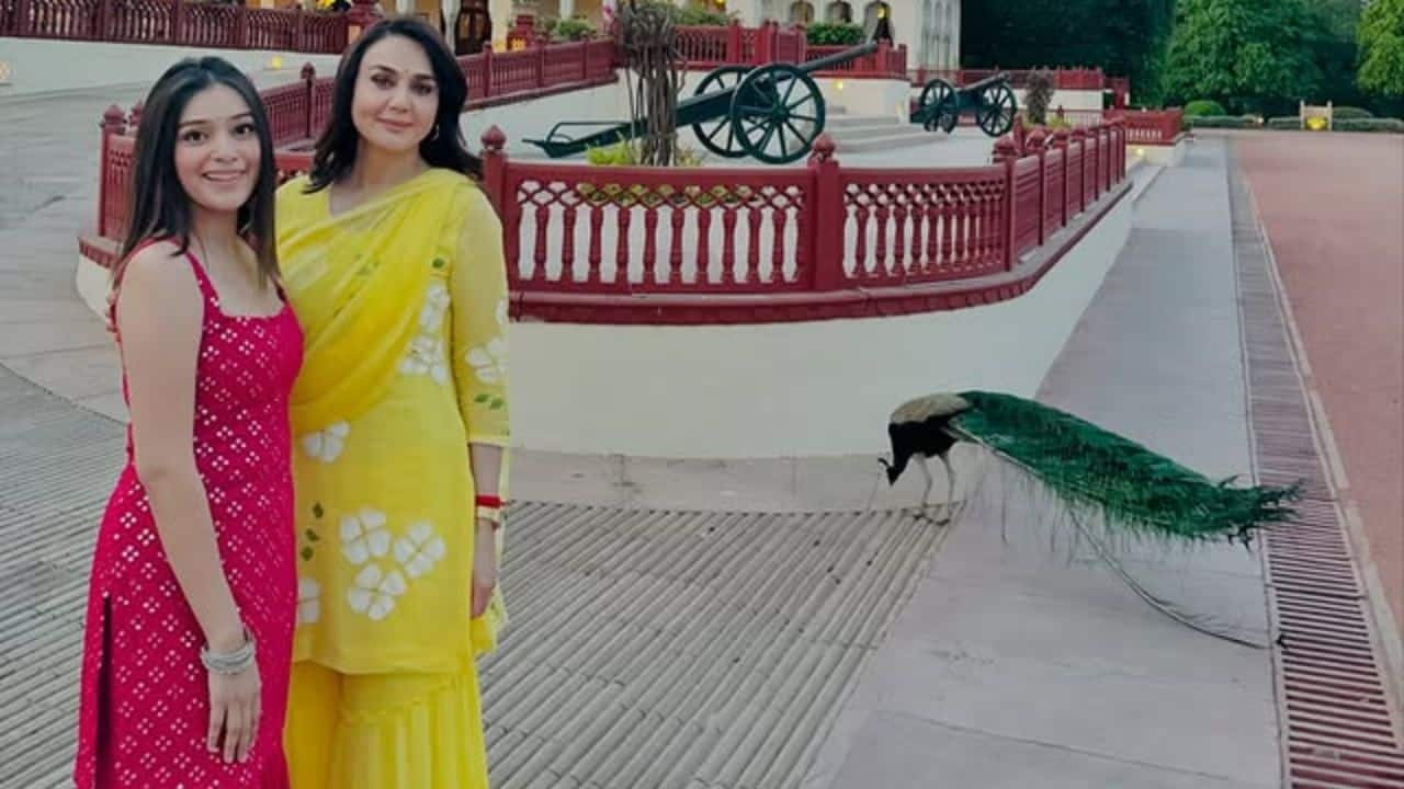 Preity Zinta and Yuzvendra Chahal’s rumoured girlfriend RJ Mahvash clicked together in Jaipur, see pics