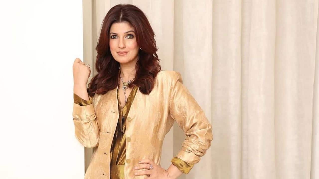 Twinkle Khanna reveals she initially wanted to be an Accountant or a Physiotherapist:  I was never attracted towards fame...
