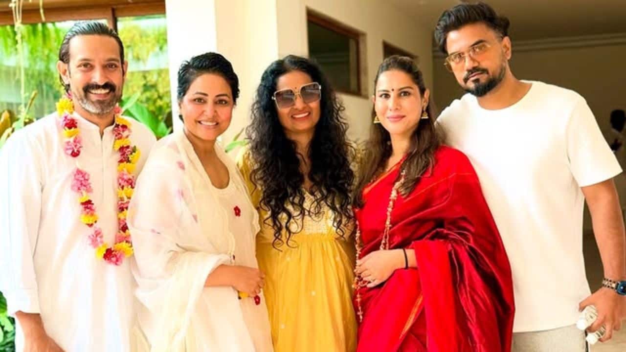 Vikrant Massey and Hina Khan meet at Art of Living Ashram, interact with Sri Sri Ravi Shankar