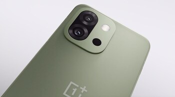 OnePlus 13s