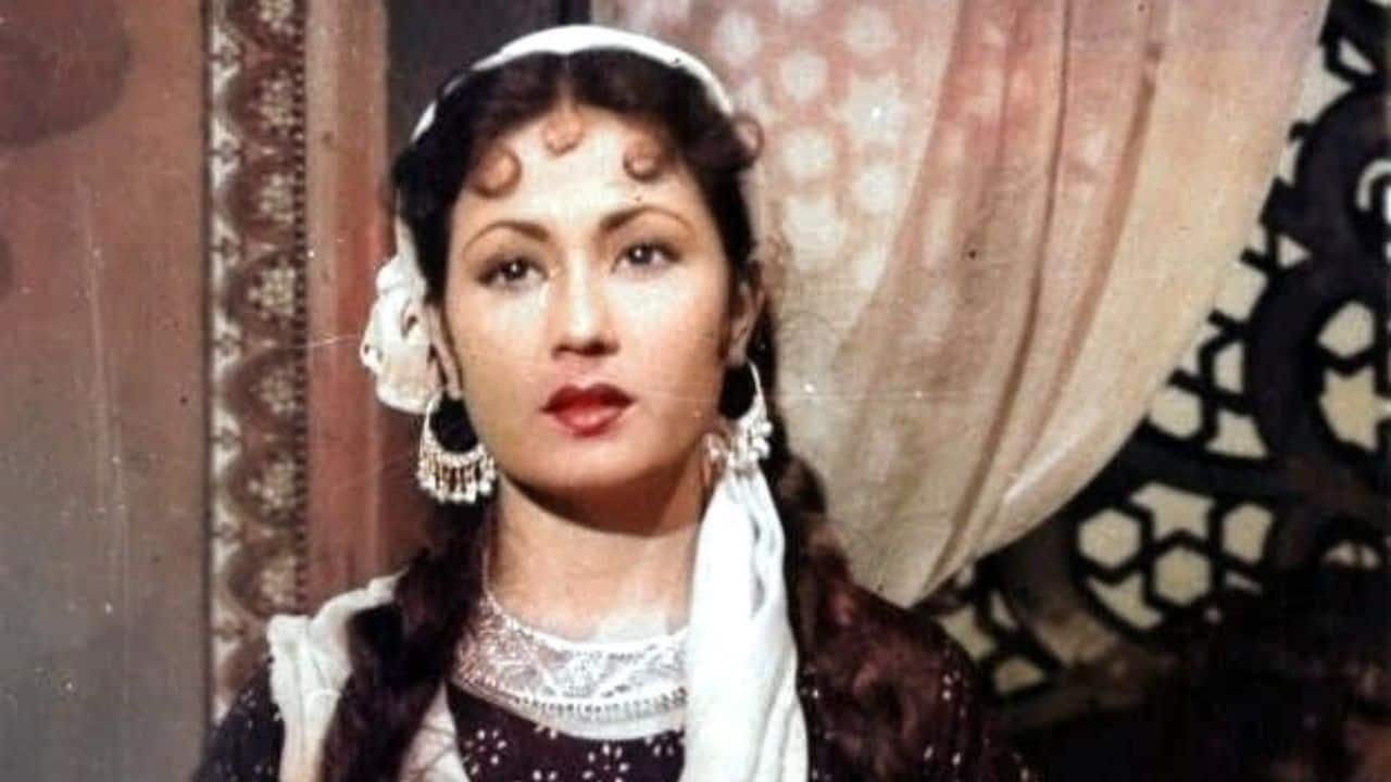 When Mumtaz revealed the real reason behind actress Meena Kumari selling her Bandra bungalow to her: "She was not bankrupt"