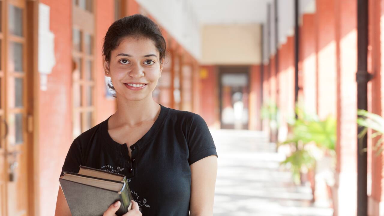 Alternative Career Paths (Non-Engineering Options) Alternative Career Paths (Non-Engineering Options)