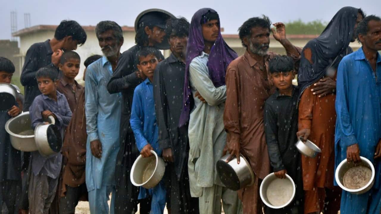 Pakistan’s Budget Cuts Amid IMF Pressure