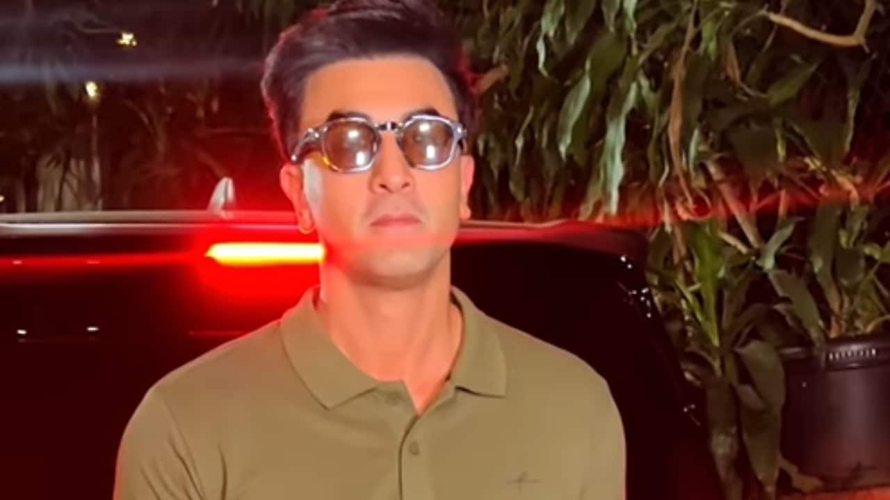 Ranbir Kapoor flaunts a clean shave look after Brahmastra Part Two put on hold amid financial woes