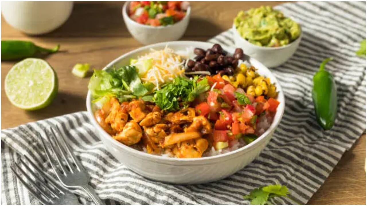 75 burrito bowls later, Wells Fargo proved Chipotle’s portion controversy isn’t just online noise