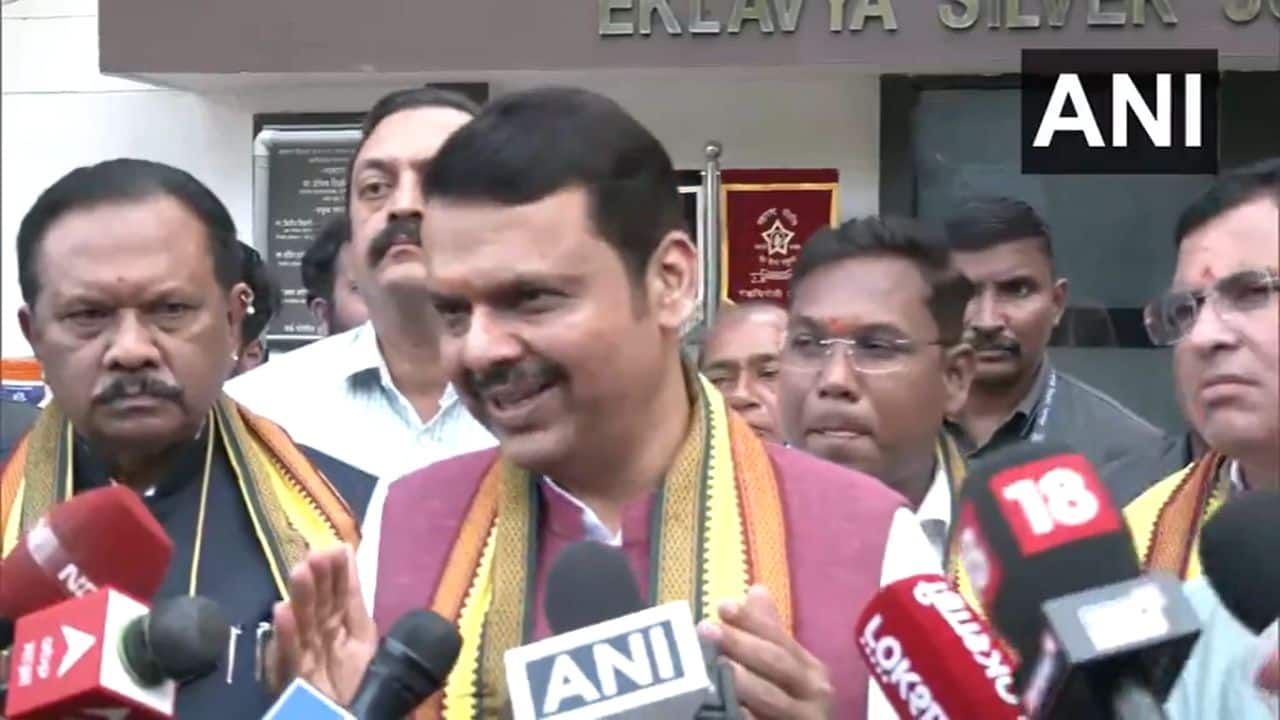 Mumbai: Devendra Fadnavis condemns defacing of Meenatai Thackeray bust at Shivaji Park, police launch probe