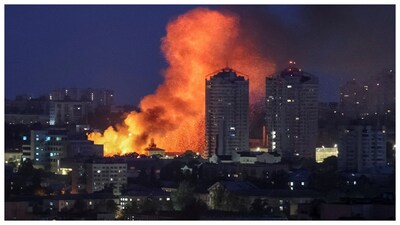 AFP journalists in Kyiv heard several loud explosions, some accompanied by bright flashes that lit the horizon orange. (File image)