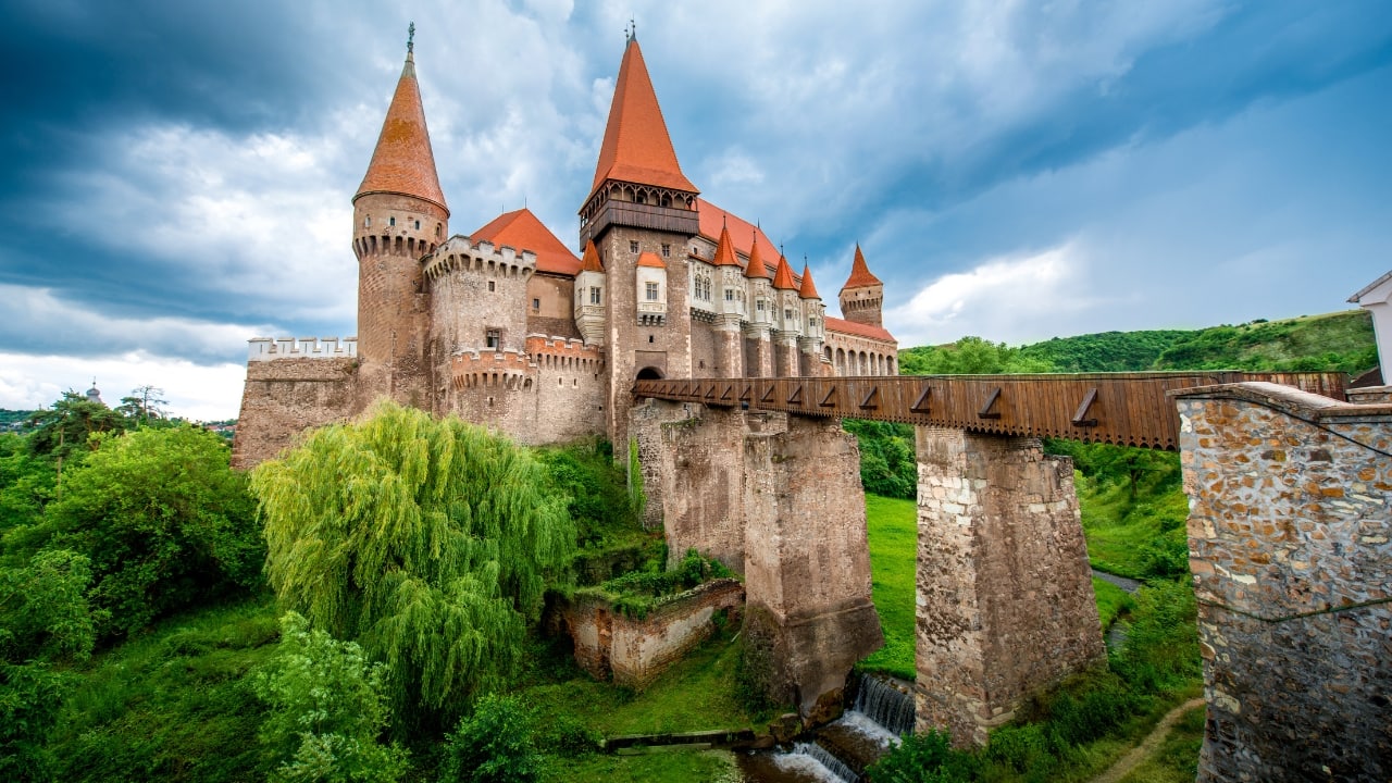 15. Corvin Castle, Romania Dark, dramatic, and slightly eerie, Corvin Castle is the Gothic fortress of your dreams. Also known as Hunyadi Castle, it boasts soaring towers, a drawbridge, and legends of Vlad the Impaler — making it one of Eastern Europe’s most atmospheric medieval sites. (Image: Canva)