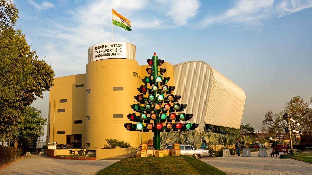 10. Heritage Transport Museum, Taoru – Where Vintage Rides Steal the Show Just an hour from Delhi, this offbeat gem showcases India’s transportation history—from bullock carts and vintage cars to aircraft and palanquins. A visual treat for both kids and grown-ups. (Image: Museums of india)