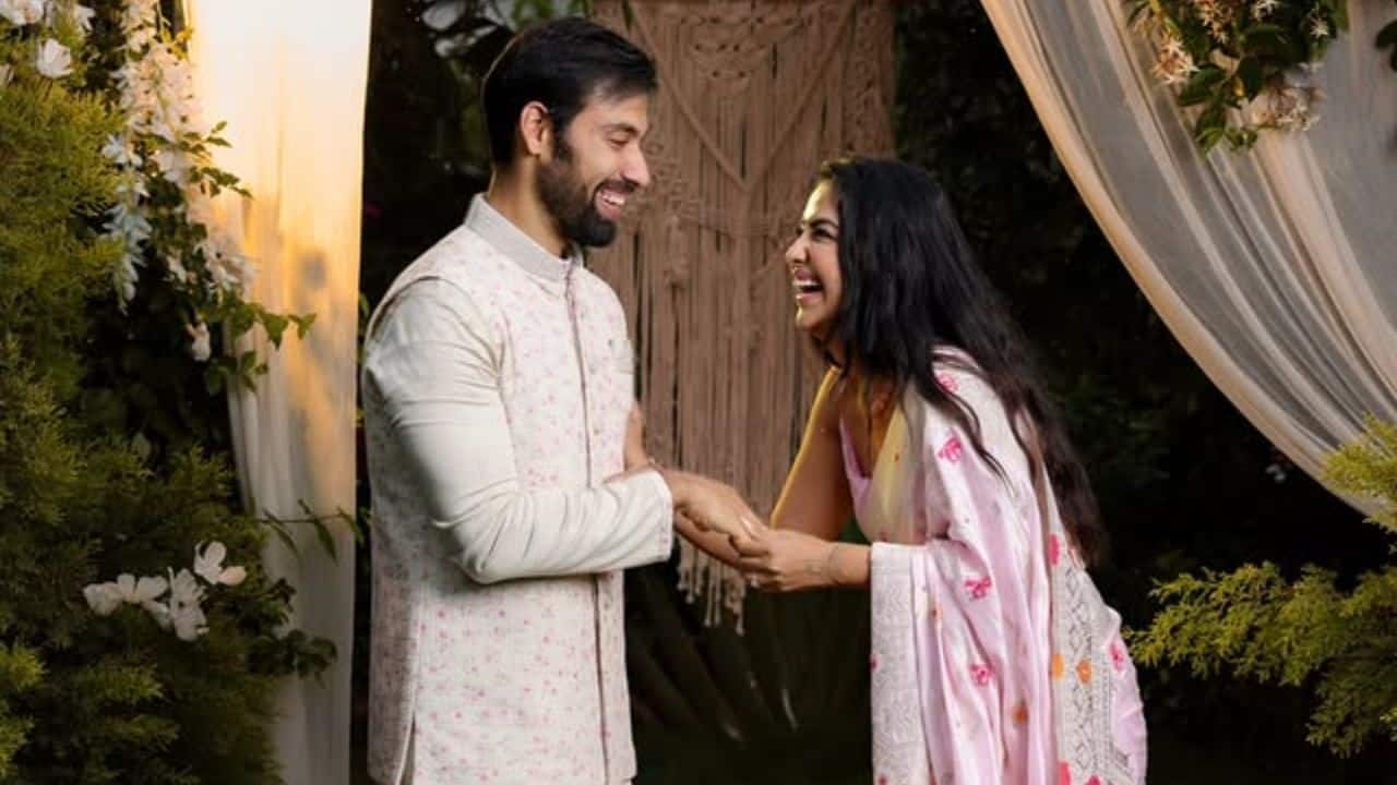 Balika Vadhu's Anandi aka Avika Gor gets engaged to longtime boyfriend Milind Chandwani, see first pics