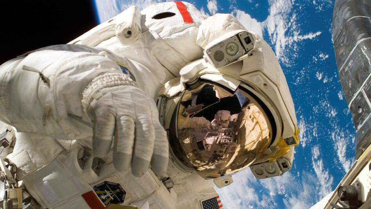 Vision and Stress Study: Shukla will monitor how screen usage affects eye focus, coordination, and mental stress in zero gravity. It may enhance astronaut performance and mental health during deep space flights. (Image: Canva)