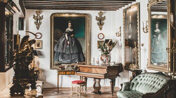 Customers duped by the pieces included the Palace of Versailles and wealthy collectors including a member of the Qatari royal family. (Representational image: Unsplash)
