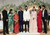 Sobhita Dhulipala’s hot red saree steals the show at Akhil Akkineni’s reception