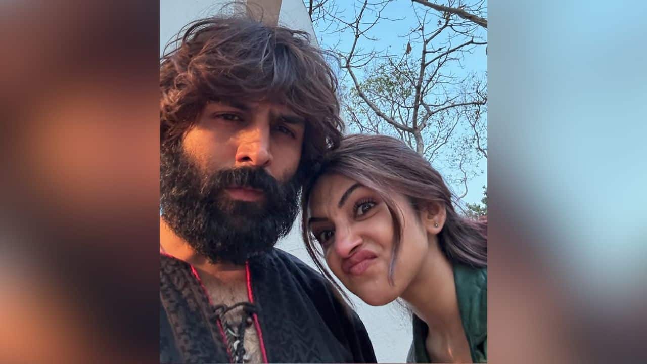 Kartik Aaryan wishes Sreeleela birthday with an unseen pic from the sets of their upcoming film: 'Happy birthday Monkey Face'